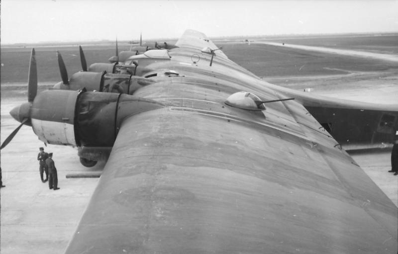 Illustration for article titled This Giant Nazi Plane Was The Largest Land-Based Transport Of WWII